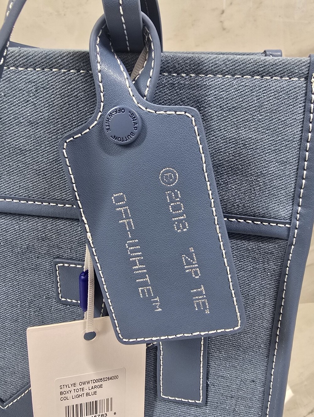 Off-White Light Blue Arrow Canvas Messenger Tote - Picture 3 of 9